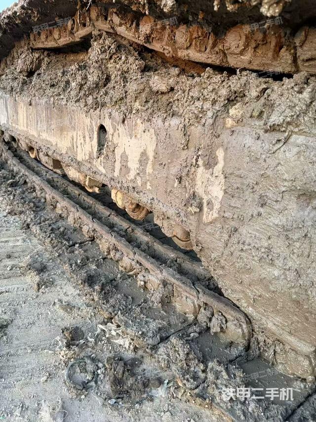 右側履帶整體（行走機構）