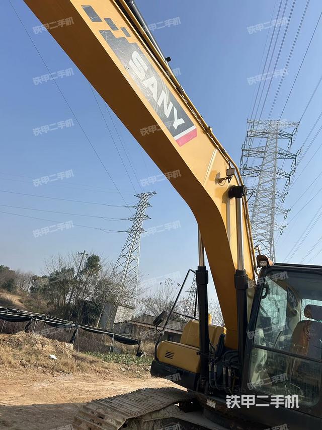 大臂整體?右側（工作和回轉裝置）