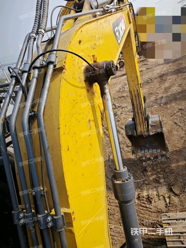 大臂背部俯視（工作和回轉(zhuǎn)裝置）