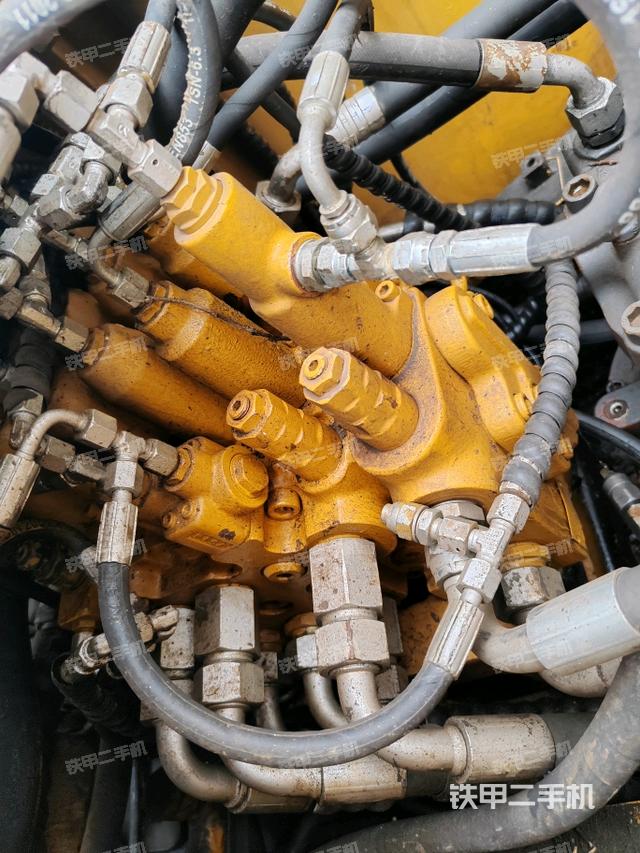 分配閥（上車部件）