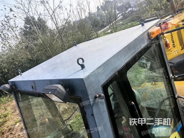 駕駛室外頂全景（壓路機(jī)駕駛室）