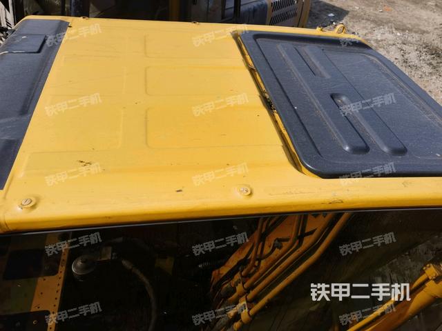 駕駛室頂部俯視(上車部件) 駕駛室頂部俯視(上車部件)