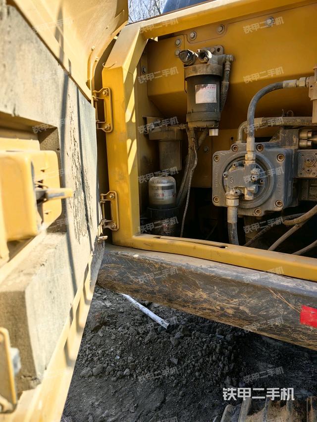 液壓泵室（大件艙室）