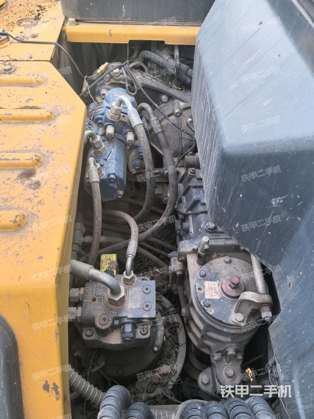 液壓泵室（大件艙室）