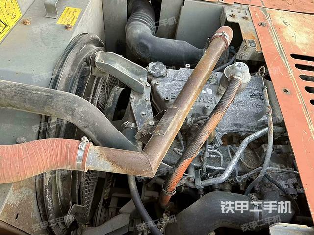 發(fā)動(dòng)機(jī)整體俯視(整機(jī)外觀) 發(fā)動(dòng)機(jī)整體俯視(整機(jī)外觀)