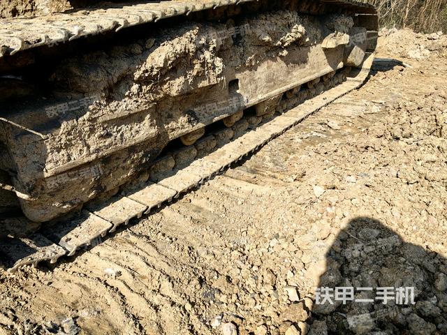 左側(cè)履帶整體?（行走機(jī)構(gòu)）