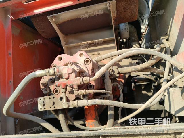 液压泵斜45 右(大件舱室) 液压泵斜45 右(大件舱室)