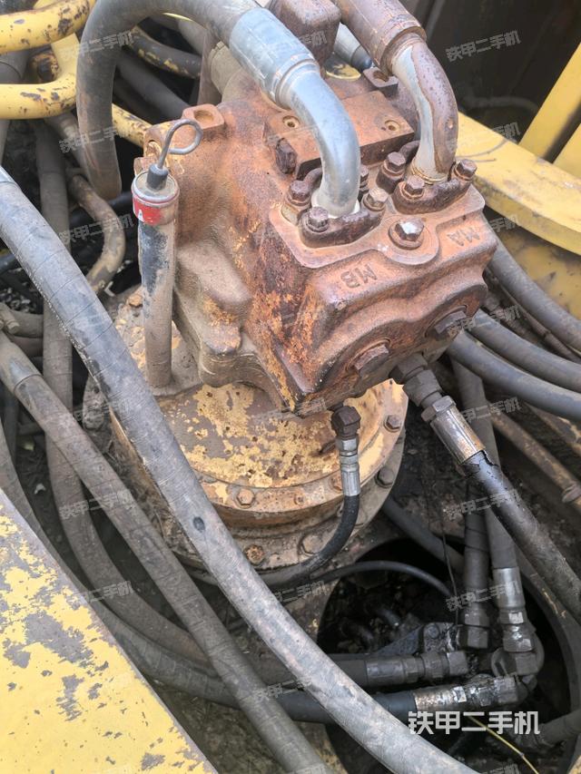 回轉(zhuǎn)馬達（上車部件）