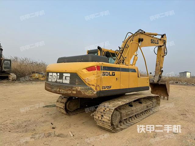 整機右后45°（整機外觀）