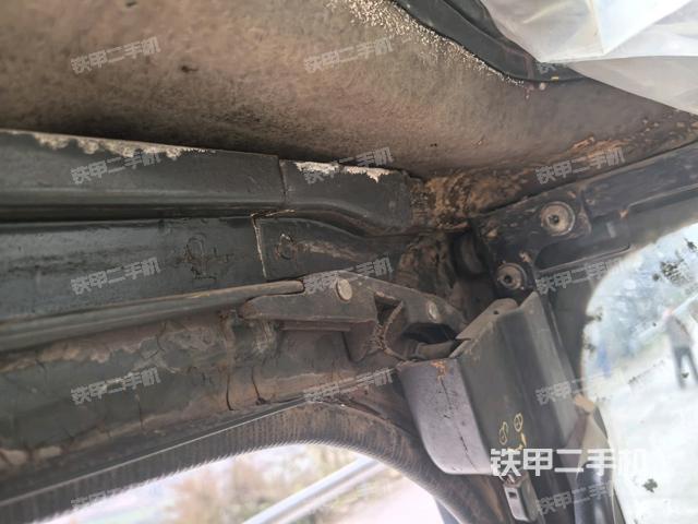 座椅右側(cè)控制臺/鑰匙門/油門/含右手柄（駕駛室部分）