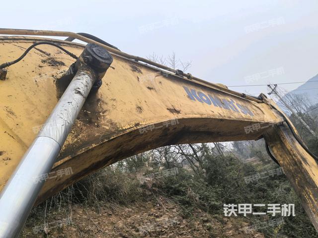 大臂油缸整體?豎拍（工作和回轉(zhuǎn)裝置）