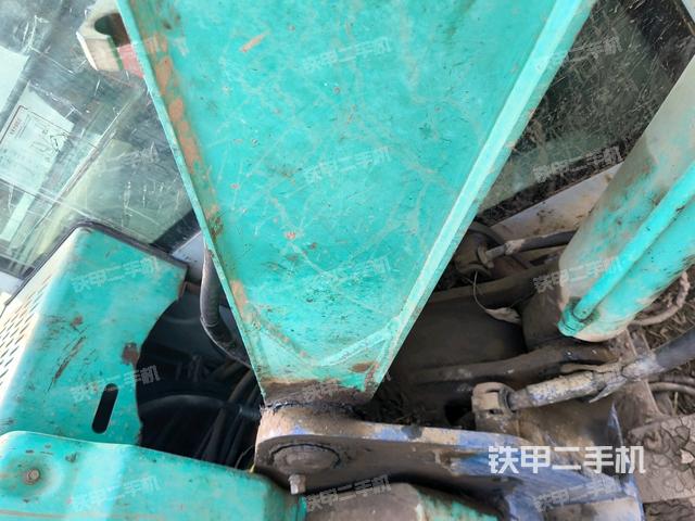 大臂油缸整體?豎拍（工作和回轉(zhuǎn)裝置）