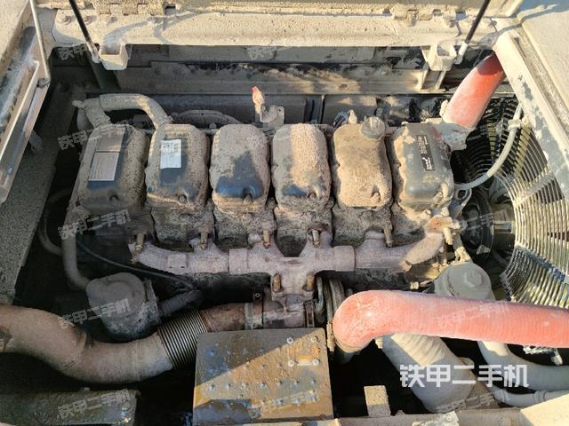發(fā)動(dòng)機(jī)室(上車(chē)部件) 發(fā)動(dòng)機(jī)室(上車(chē)部件)