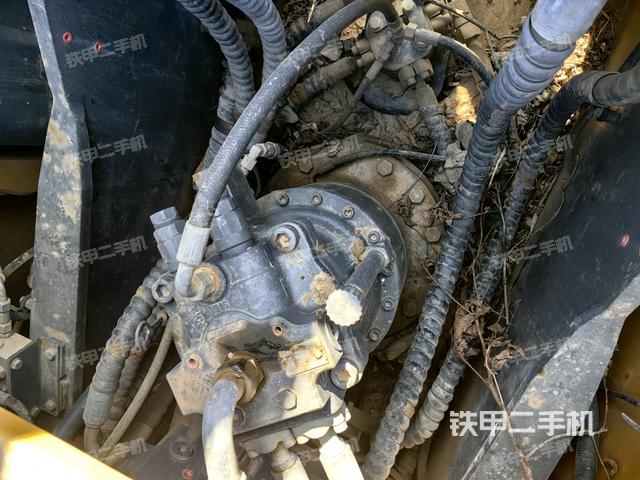 回轉(zhuǎn)馬達(dá)（上車(chē)部件）