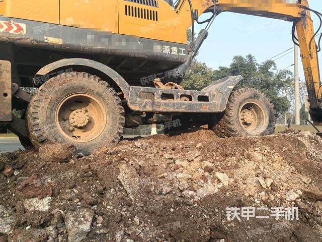 左側(cè)履帶整體?（行走機(jī)構(gòu)）