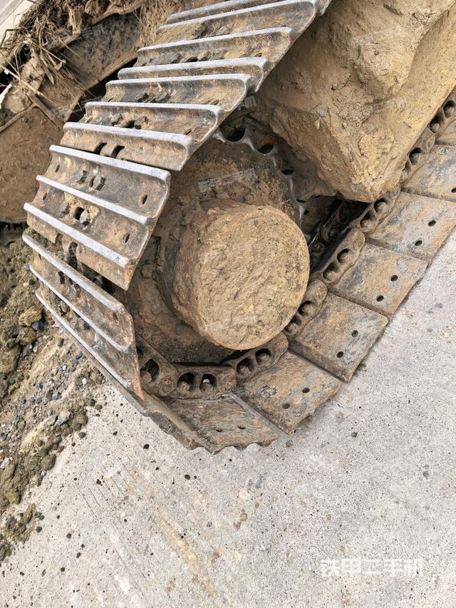 左驅(qū)動(dòng)輪（行走機(jī)構(gòu)）