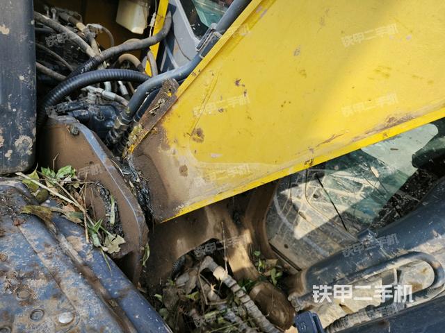 大臂根部?斜視（工作和回轉(zhuǎn)裝置）