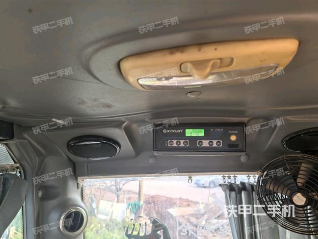 后窗玻璃角標(biāo)（駕駛室部分）