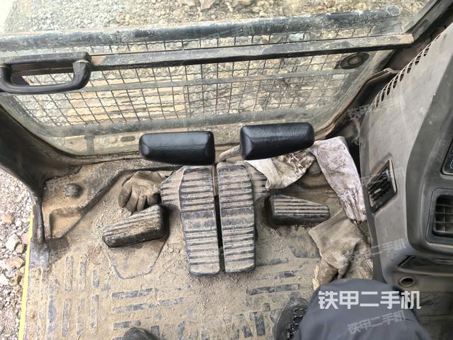 座椅左側(cè)控制臺/音響/含左手柄（駕駛室部分）