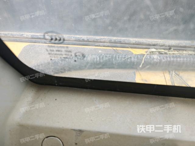 后窗玻璃角標(biāo)（駕駛室部分）