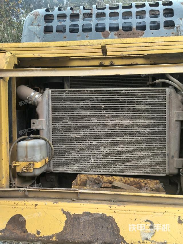 散熱器正面（大件艙室）