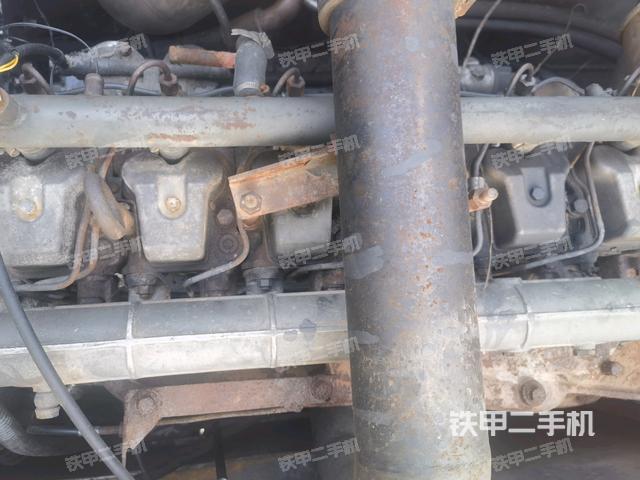氣門室蓋螺絲特寫(上車部件) 氣門室蓋螺絲特寫(上車部件)