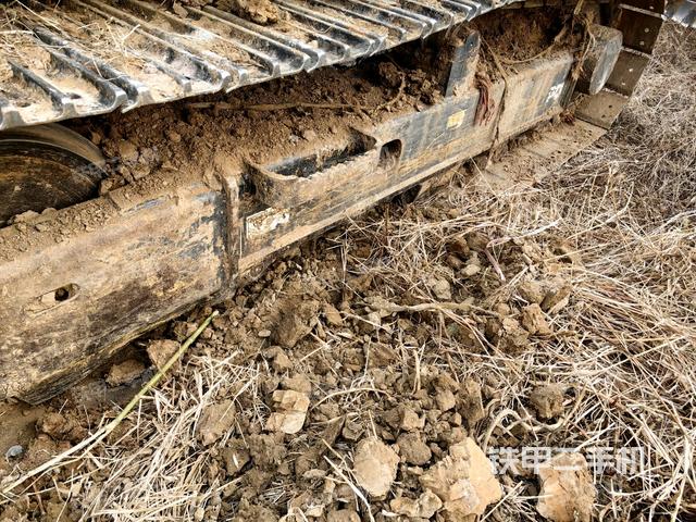 右側(cè)履帶整體?（行走機(jī)構(gòu)）