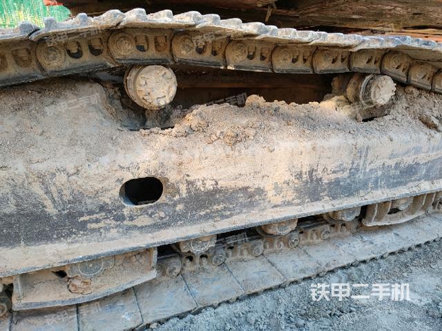 右导向轮(行走机构) 右导向轮(行走机构)