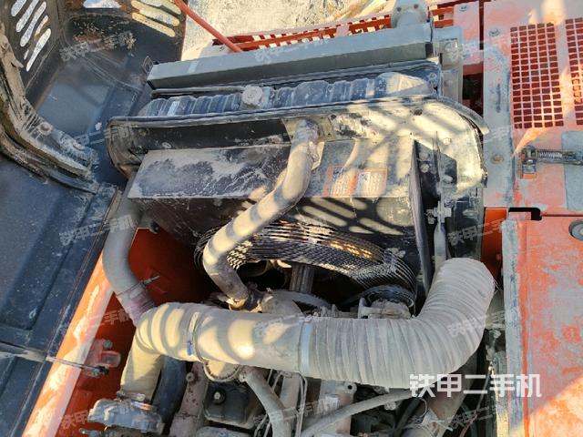 水箱+风扇特写(上车部件) 水箱+风扇特写(上车部件)