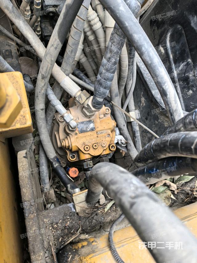 回轉(zhuǎn)馬達(dá)（上車(chē)部件）