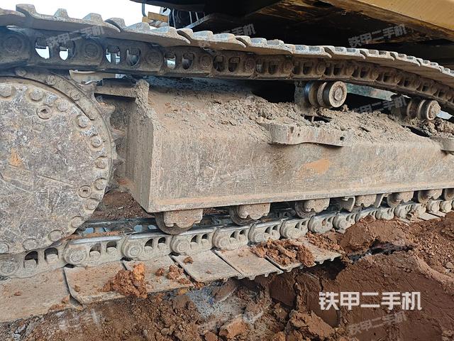 单侧履带整体（整机外观）