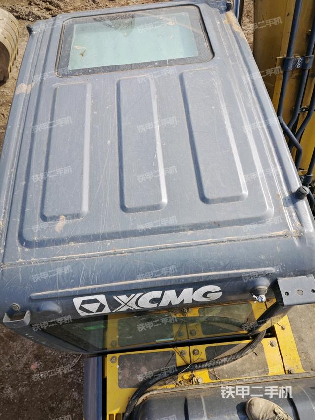 駕駛室頂部俯視（上車部件）