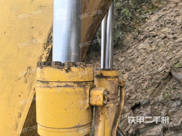 大臂根部?斜視（工作和回轉(zhuǎn)裝置）