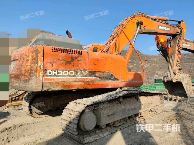 右后45(整机外观) 右后45(整机外观)