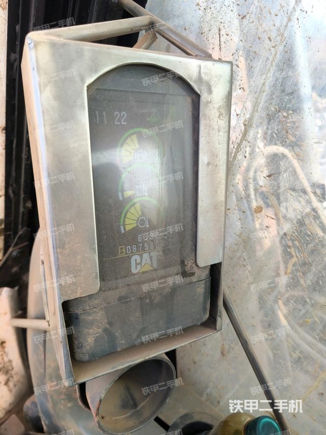 駕駛室整體(整機(jī)外觀) 駕駛室整體(整機(jī)外觀)