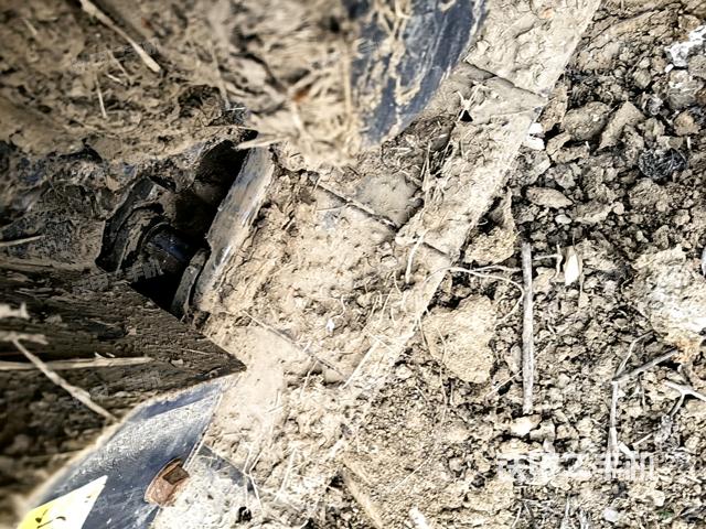 左驅(qū)動輪（行走機(jī)構(gòu)）