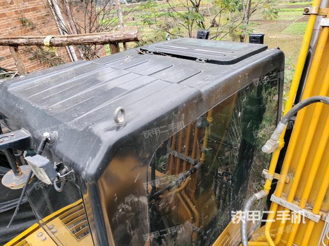 駕駛室頂部俯視（上車部件）