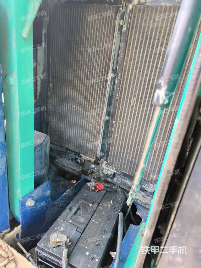 散熱器正面（大件艙室）