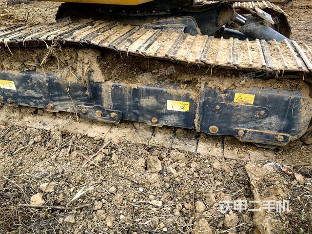 右側(cè)履帶整體?（行走機(jī)構(gòu)）