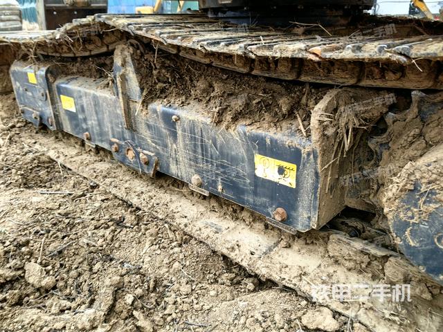 左側(cè)履帶整體?（行走機(jī)構(gòu)）