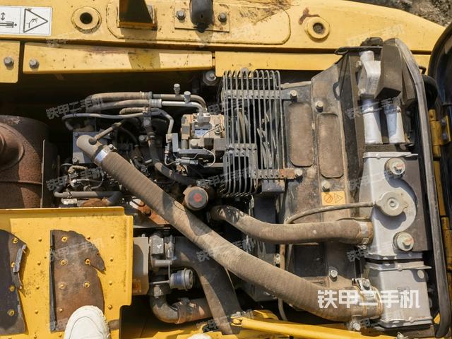 發(fā)動機(jī)室(上車部件) 發(fā)動機(jī)室(上車部件)