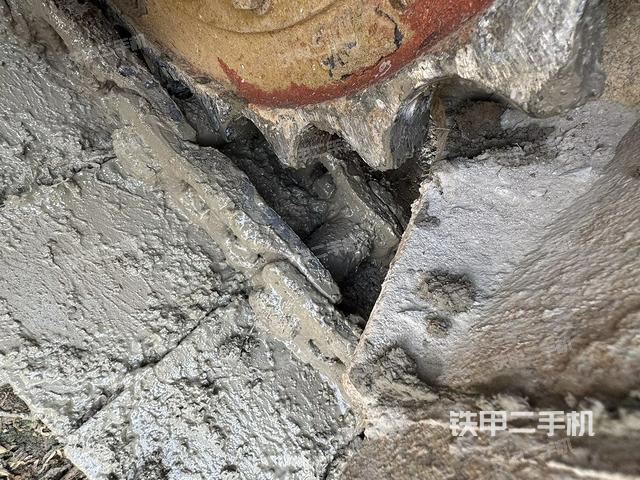 单侧履带整体（整机外观）