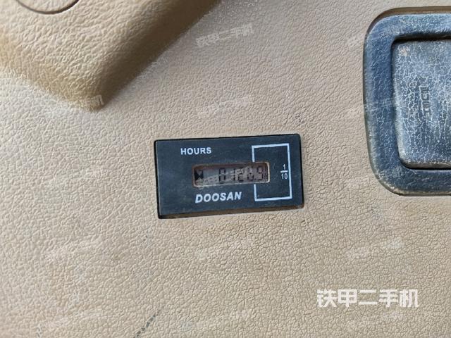 小时表(驾驶室部分) 小时表(驾驶室部分)