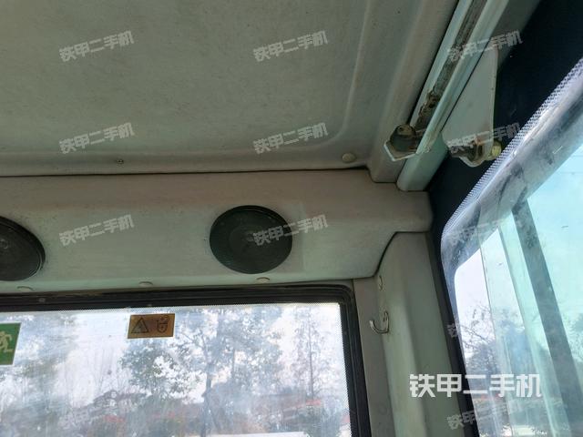 座椅左側(cè)控制臺/音響/含左手柄（駕駛室部分）