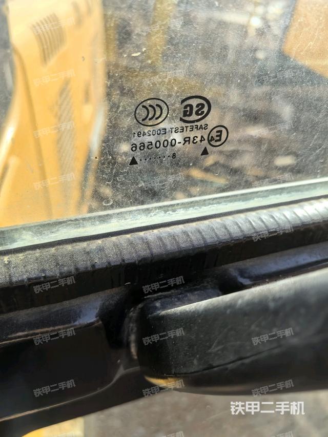 后窗玻璃角標(biāo)（駕駛室部分）