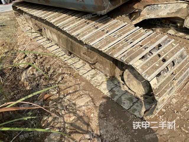 左側(cè)履帶整體?（行走機構(gòu)）