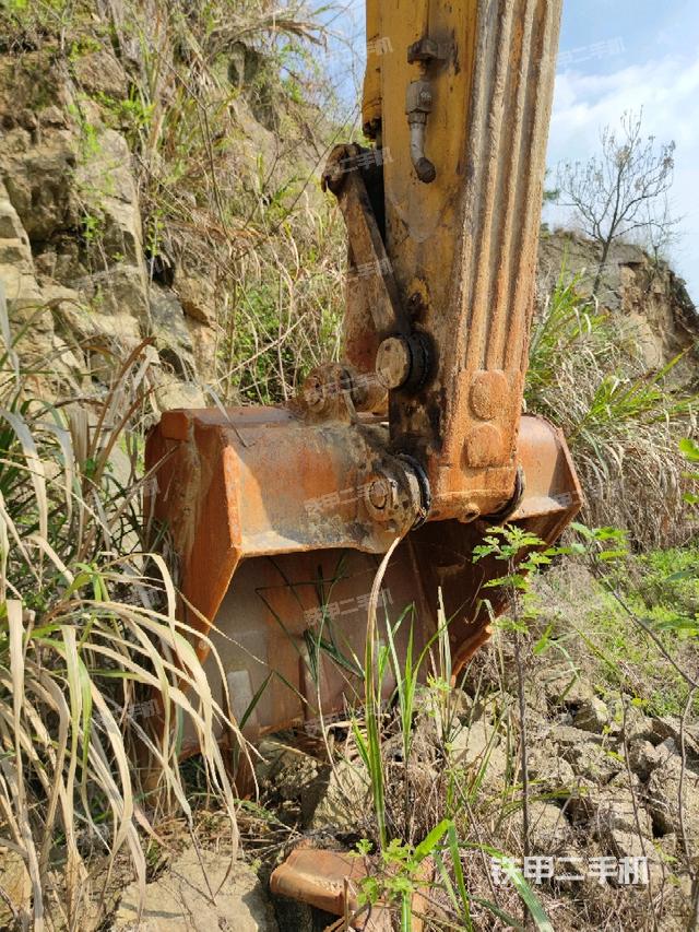 鏟斗右后整體（工作和回轉裝置）