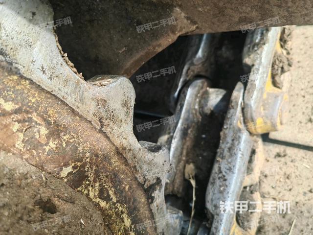 右側(cè)行走馬達(dá)蓋板（行走機(jī)構(gòu)）