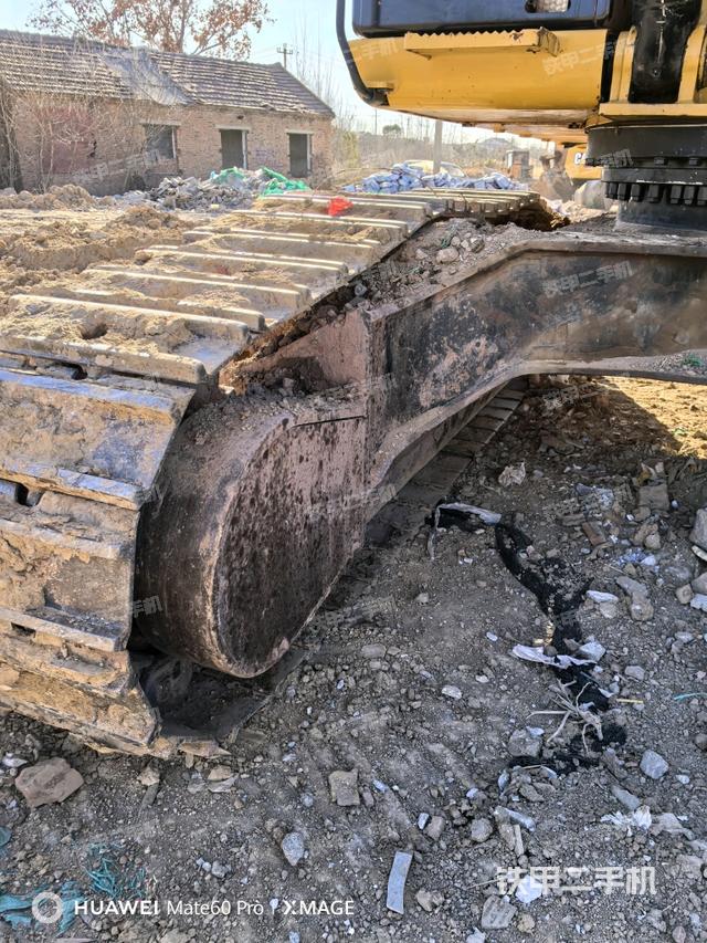 右側(cè)行走馬達(dá)蓋板（行走機(jī)構(gòu)）