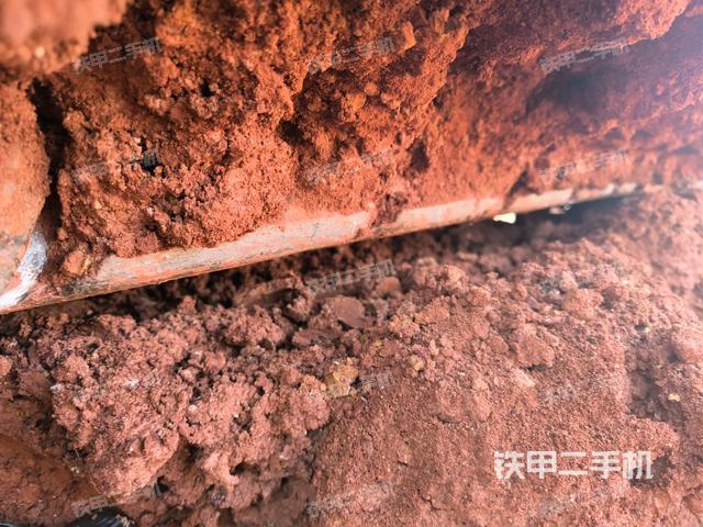 右側(cè)履帶整體（行走機(jī)構(gòu)）